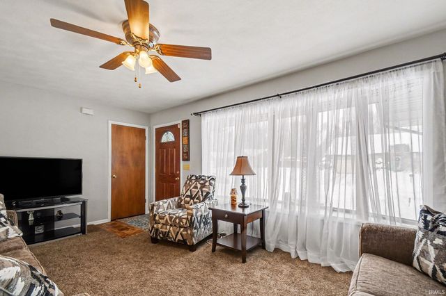 26526 Clyde Court, South Bend, IN 46619