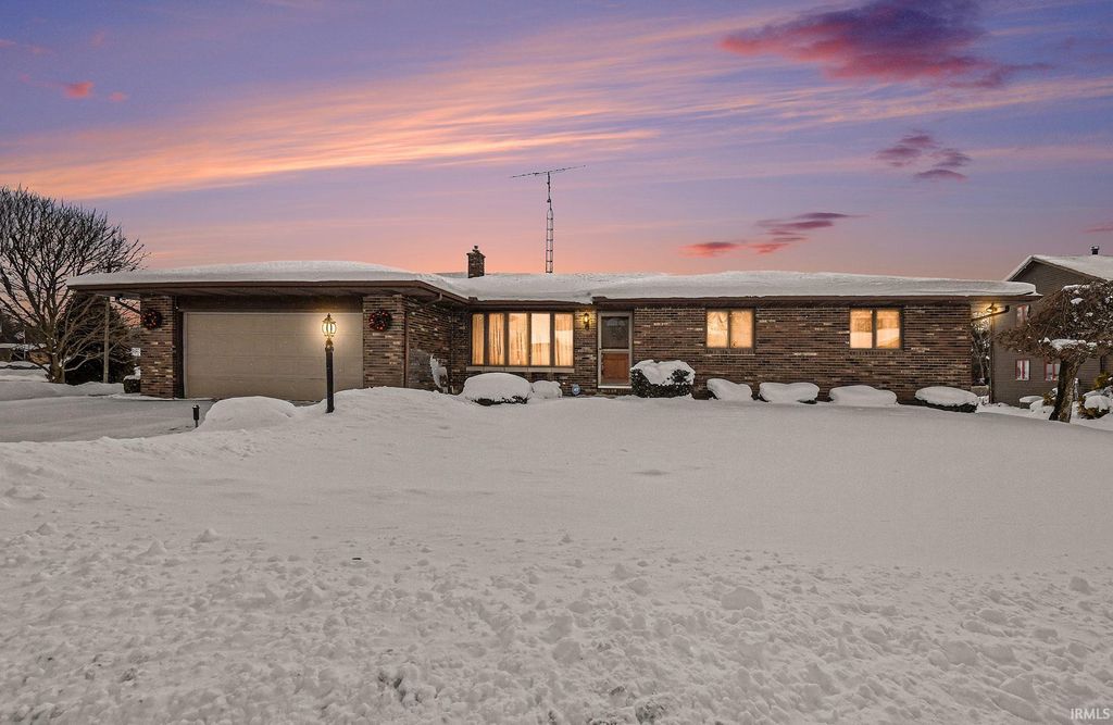 26526 Clyde Court, South Bend, IN 46619