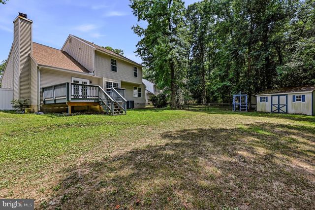 18 ARDSLEY CIR, Dover, DE 19904