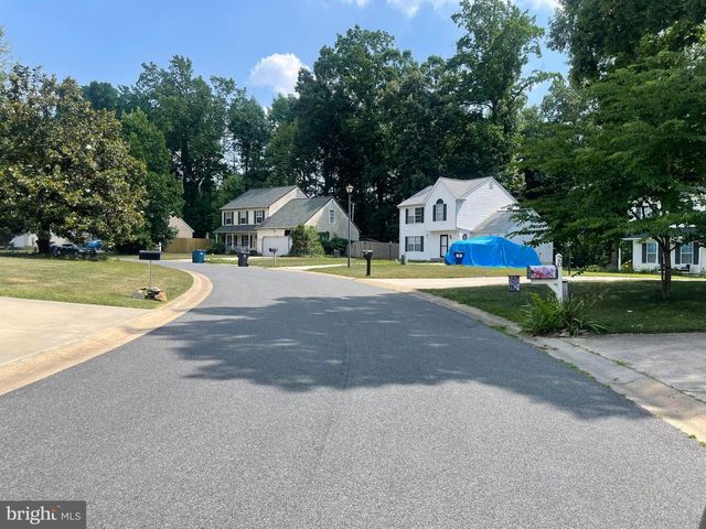 18 ARDSLEY CIR, Dover, DE 19904