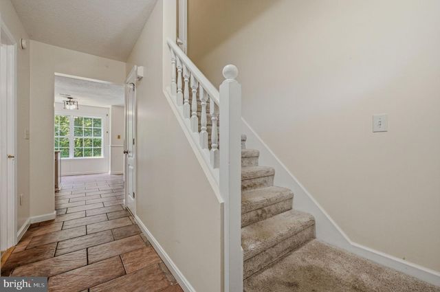 18 ARDSLEY CIR, Dover, DE 19904