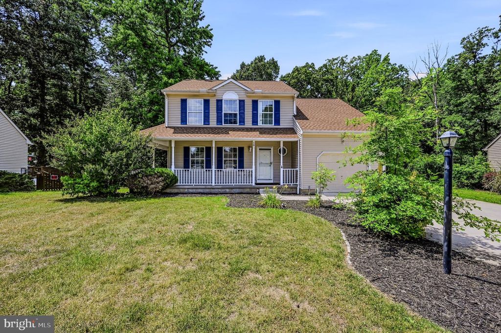 18 ARDSLEY CIR, Dover, DE 19904