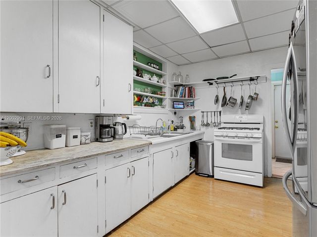 2724 NW 19th Ave, Miami, FL 33142