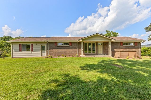 1283 Bandy Rd, Ashland City, TN 37015