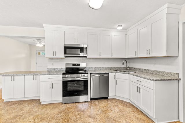 1283 Bandy Rd, Ashland City, TN 37015