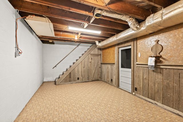 1283 Bandy Rd, Ashland City, TN 37015