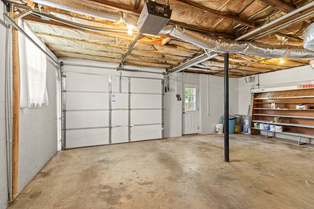 1283 Bandy Rd, Ashland City, TN 37015