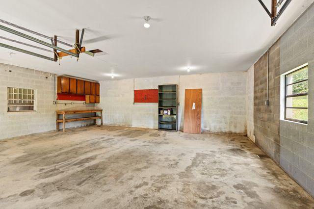 1283 Bandy Rd, Ashland City, TN 37015