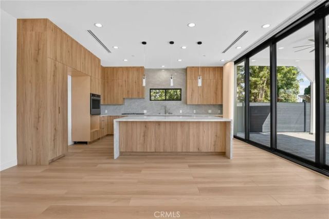 17418 San Jose, Los Angeles, CA 91344