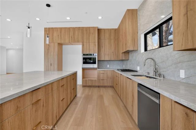 17418 San Jose, Los Angeles, CA 91344