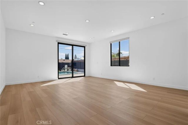 17418 San Jose, Los Angeles, CA 91344