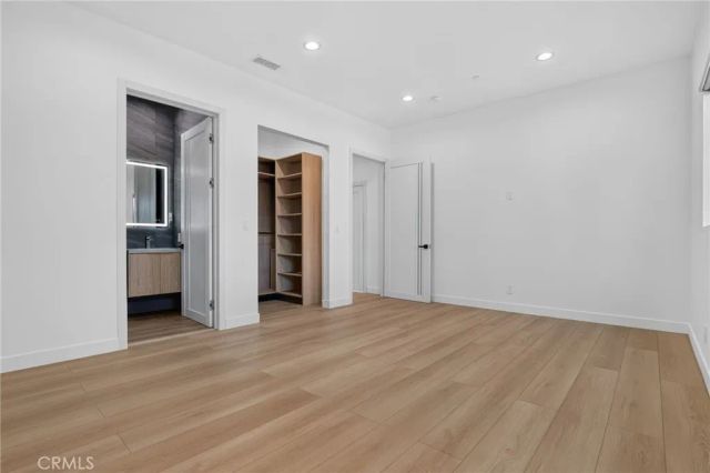 17418 San Jose, Los Angeles, CA 91344