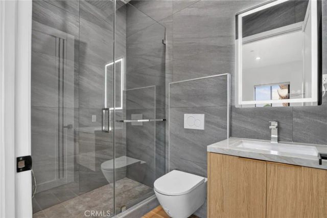 17418 San Jose, Los Angeles, CA 91344