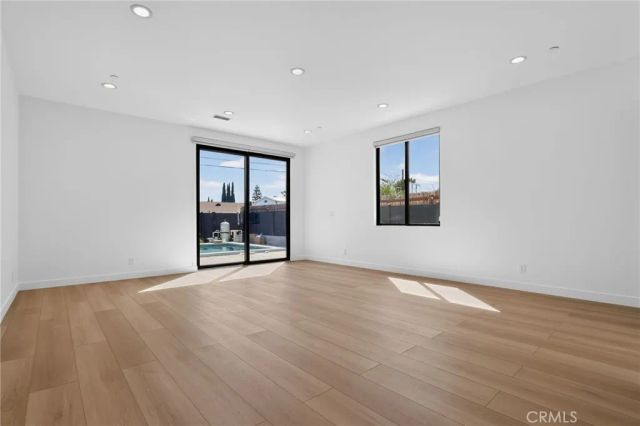 17418 San Jose, Los Angeles, CA 91344