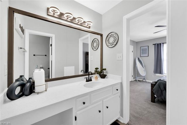 5632 Trafalgar ARCH, Portsmouth, VA 23703