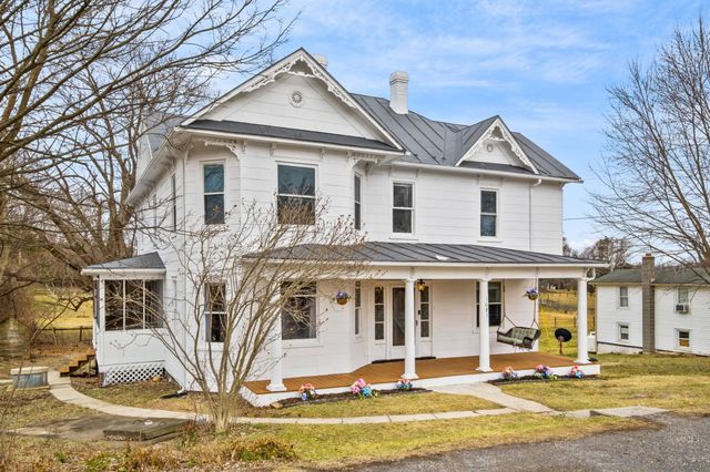 1681 NEW HOPE AND CRIMORA RD, Crimora, VA 24431