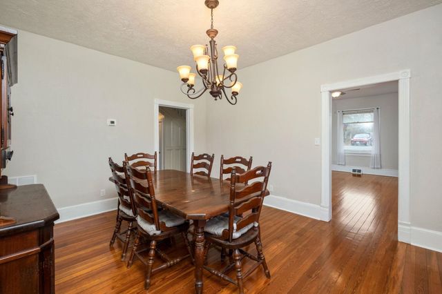 1681 NEW HOPE AND CRIMORA RD, Crimora, VA 24431