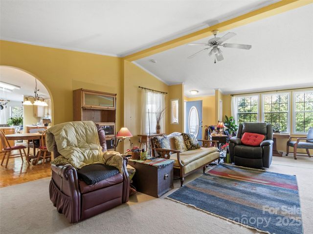 35 Mountaineer Lane 8, Burnsville, NC 28714