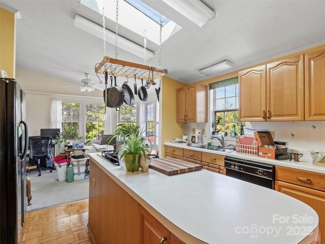 35 Mountaineer Lane 8, Burnsville, NC 28714