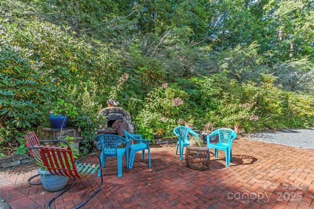 35 Mountaineer Lane 8, Burnsville, NC 28714
