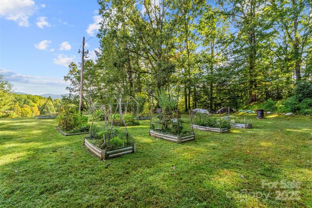 35 Mountaineer Lane 8, Burnsville, NC 28714