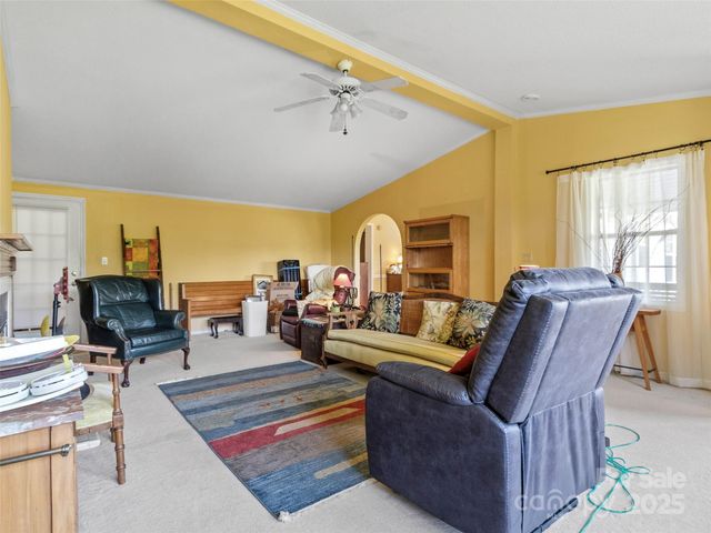 35 Mountaineer Lane 8, Burnsville, NC 28714