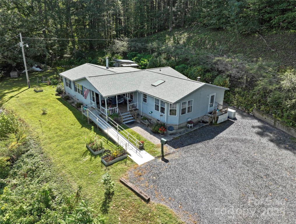 35 Mountaineer Lane 8, Burnsville, NC 28714
