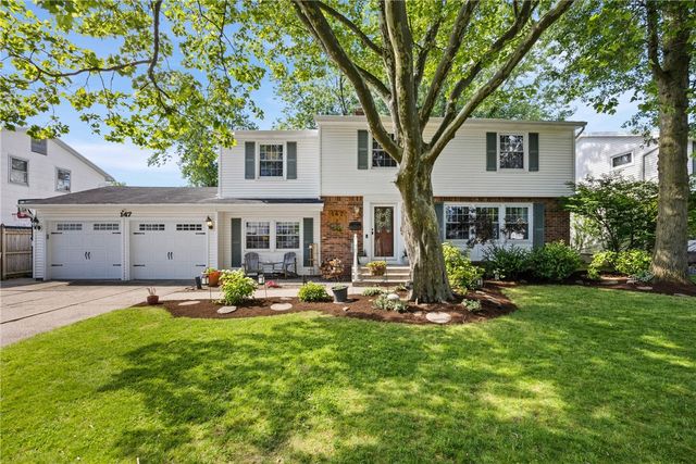 147 Pin Oak Drive, Amherst, NY 14221