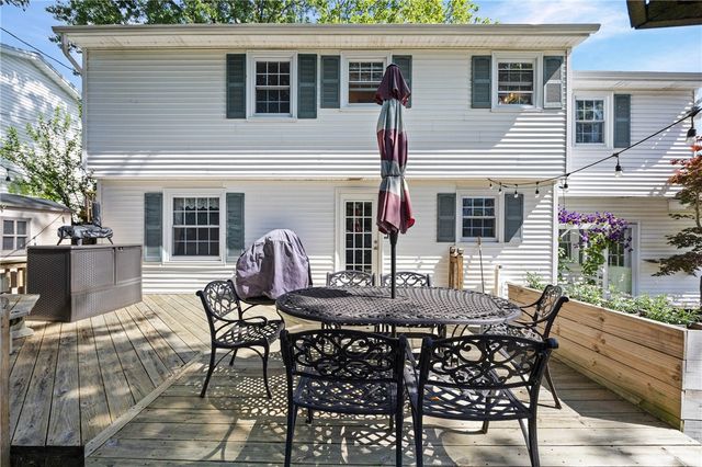 147 Pin Oak Drive, Amherst, NY 14221