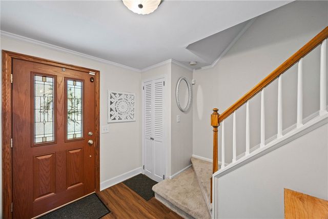 147 Pin Oak Drive, Amherst, NY 14221