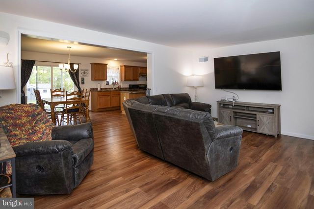 31 DAWSON DR, Bridgeton, NJ 08302