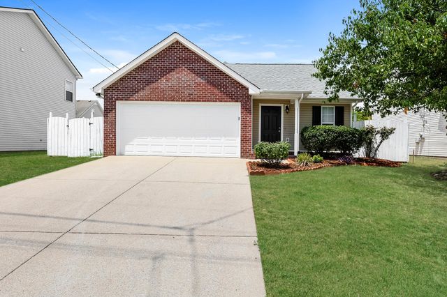 1004 Tammy Sue Ln, La Vergne, TN 37086
