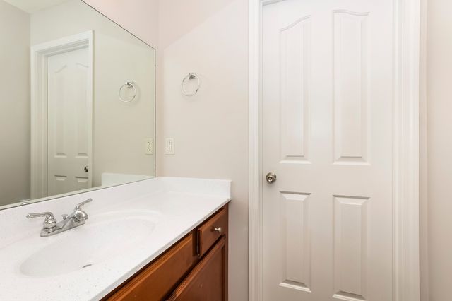 1004 Tammy Sue Ln, La Vergne, TN 37086