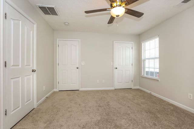 1004 Tammy Sue Ln, La Vergne, TN 37086