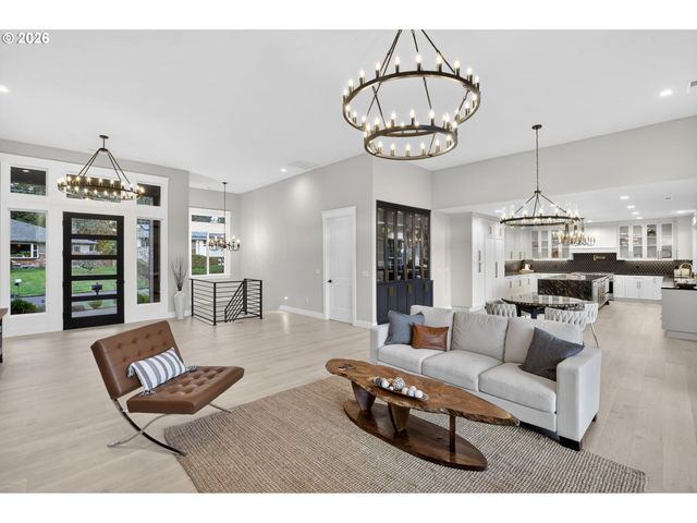 19697 Se COTTONWOOD St, Milwaukie, OR 97267