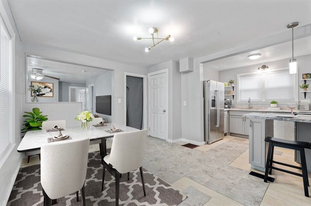 320 Cedar Street, Manchester, NH 03013