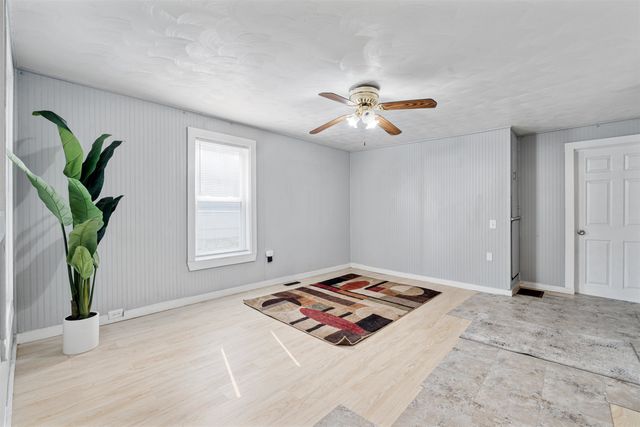 320 Cedar Street, Manchester, NH 03013