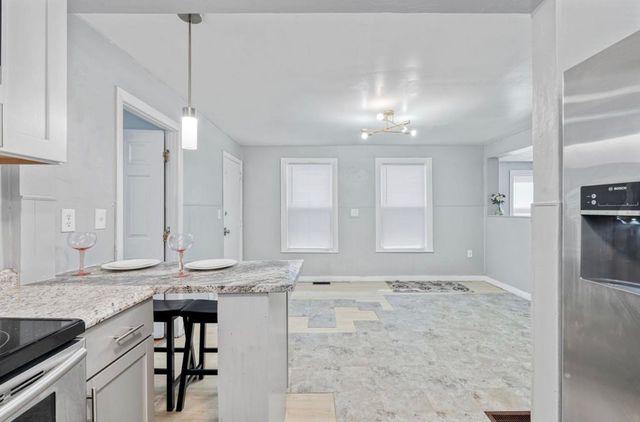 320 Cedar Street, Manchester, NH 03013