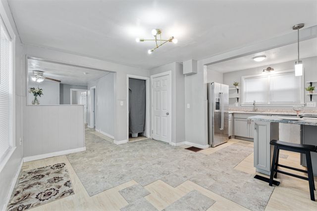 320 Cedar Street, Manchester, NH 03013