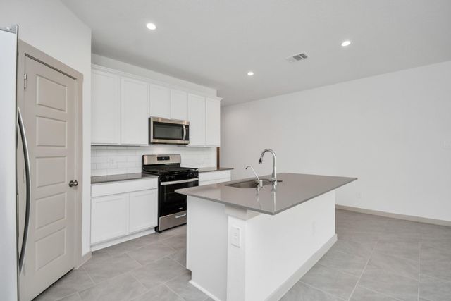 7731 Suffolk Valley Lane, Rosharon, TX 77583