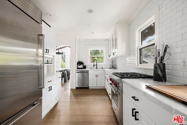 8061 Woodland Lane, Los Angeles, CA 90046