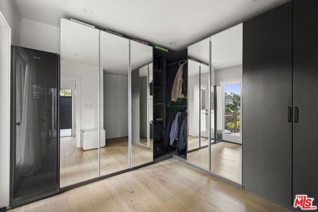 8061 Woodland Lane, Los Angeles, CA 90046