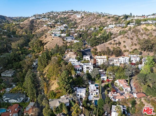 8061 Woodland Lane, Los Angeles, CA 90046