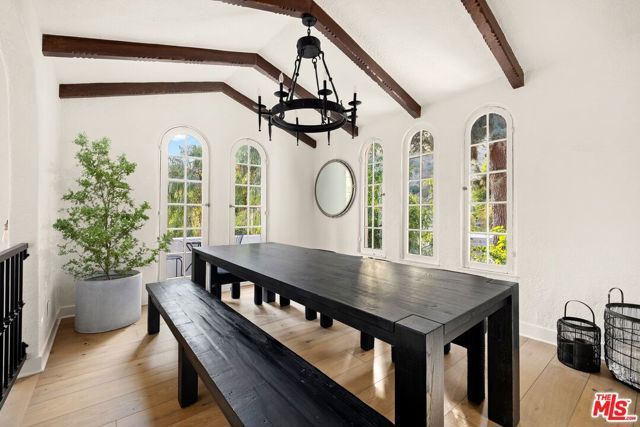 8061 Woodland Lane, Los Angeles, CA 90046