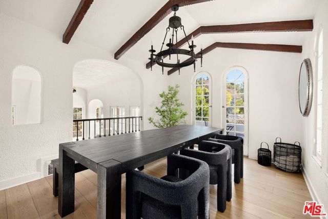 8061 Woodland Lane, Los Angeles, CA 90046