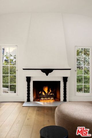 8061 Woodland Lane, Los Angeles, CA 90046
