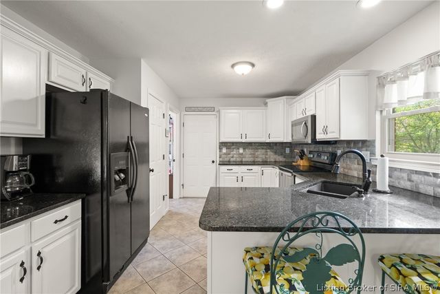 1056 Brookstone Court, Georgetown, IN 47122
