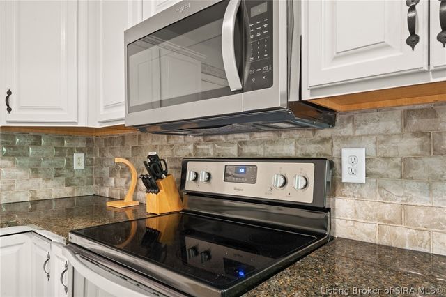 1056 Brookstone Court, Georgetown, IN 47122