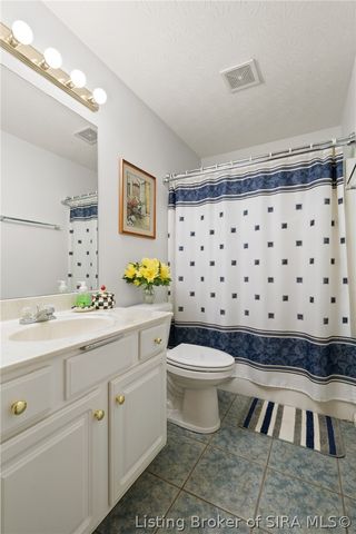 1056 Brookstone Court, Georgetown, IN 47122