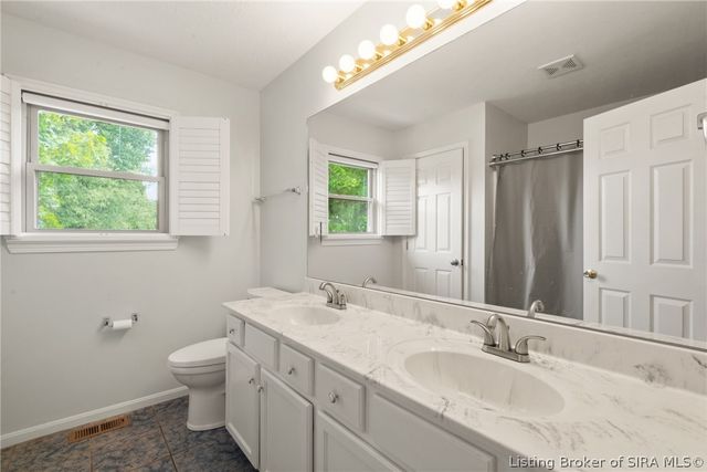 1056 Brookstone Court, Georgetown, IN 47122